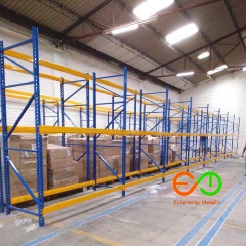 ESTANTES INDUSTIALES, amarillas y azules ESTANTERIA PARA BODEGAS PRODUCTO DE ESTANTERIAS MEDELLIN