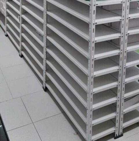 estanterias metalicas blancas